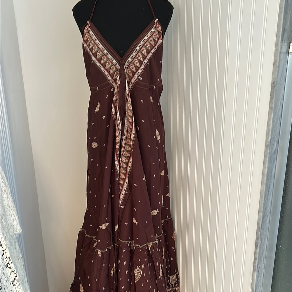 NWOT Elegant Paisley Grape/ Brown Halter Maxi Dress